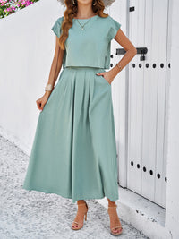 New spring and summer casual sleeveless top and long skirt suit