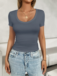 Women's casual U-neck slim fit solid color T-shirt