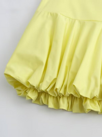 New round neck zipper pocket balloon short vest / pleated skirt