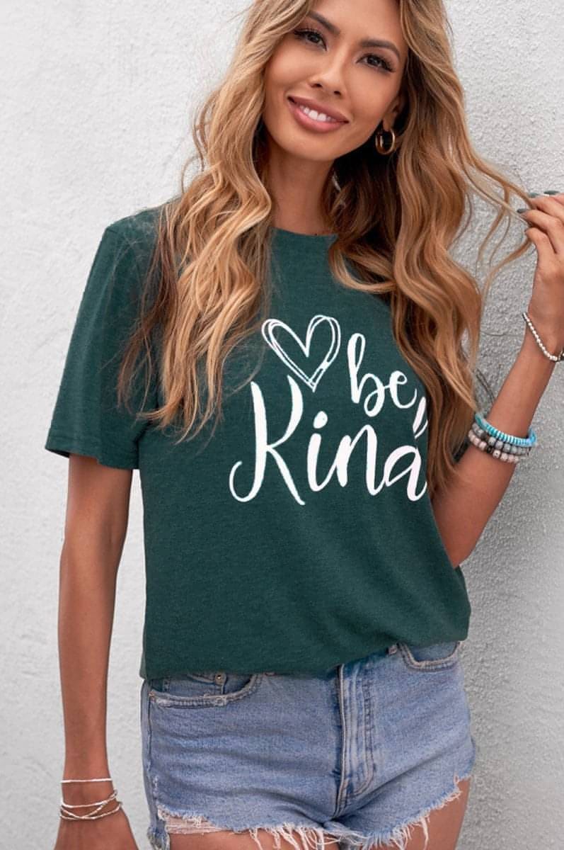 Be Kind Graphic T-Shirt - Everydayswear
