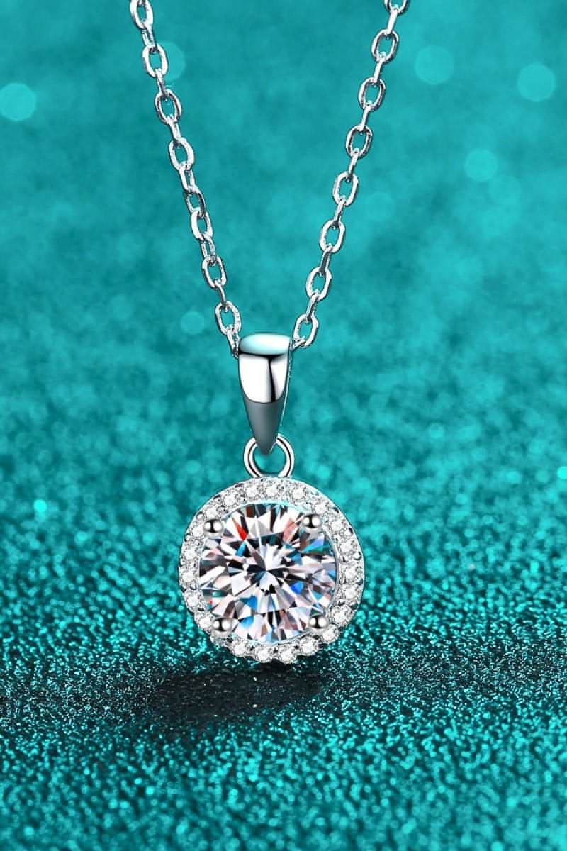 Chance to Charm 1 Carat Moissanite Round Pendant Chain Necklace - Everydayswear