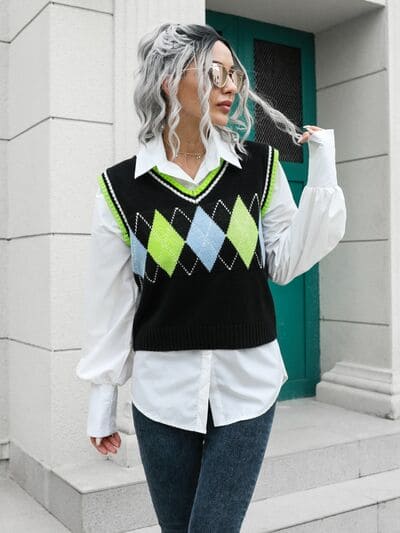 Geometric V-Neck Sweater Vest