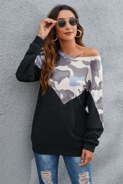 Camouflage Round Neck Long Sleeve Sweatshirt