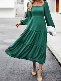 Elegant and elegant multi-layer long skirt with square collar
