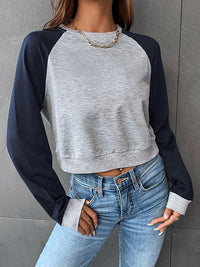 Women's Color Block Long Sleeve Cropped Sweatshirt