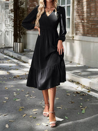 V-neck elegant dress with solid color