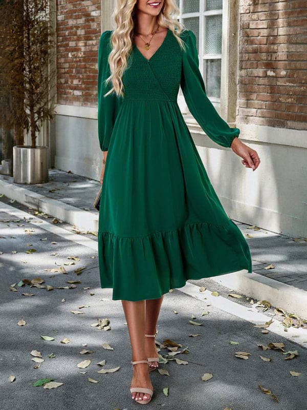 V-neck elegant dress with solid color